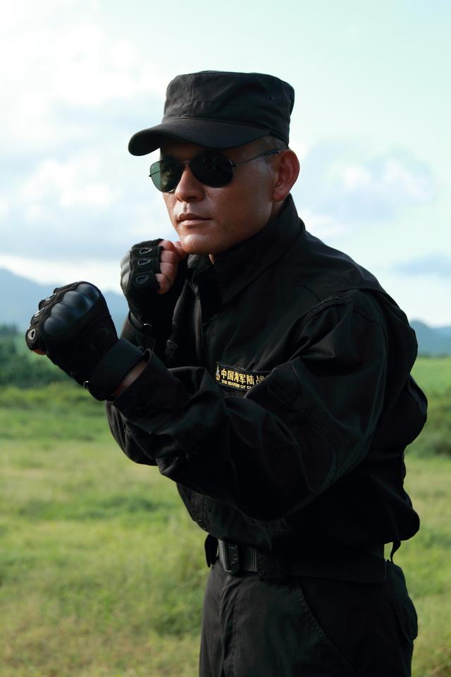 《超级<em>女兵</em>》教官揭秘猎人<em>学校</em> 称决不降下国