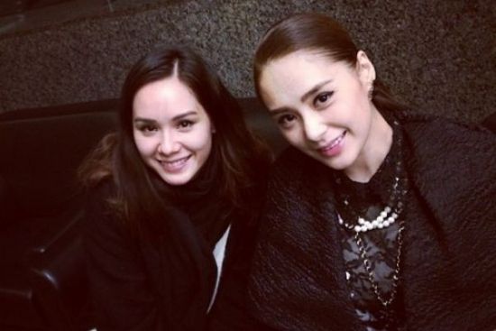 阿娇酷似<em>女化妆师</em> 网友:相认吧(图)_消费_南都