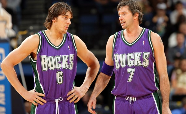 杜兰特自曝真实身高仅2.01米 队友:他起码2.1米