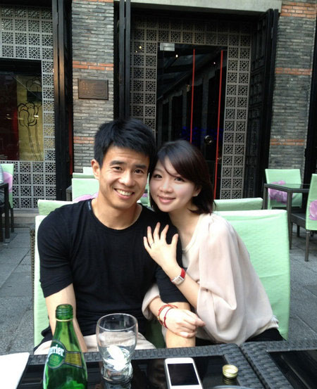 孙祥<em>妻子</em>美国顺利<em>生</em>下<em>女儿</em> 1儿1女幸福四口之