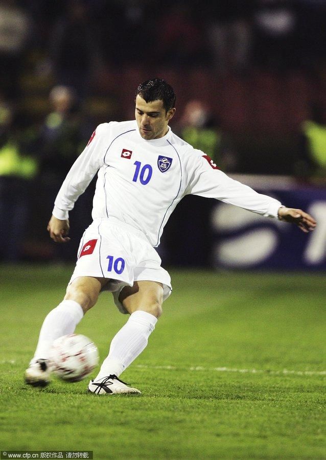 国米三冠功勋返意甲当教练 携手米兰宫斗牺牲