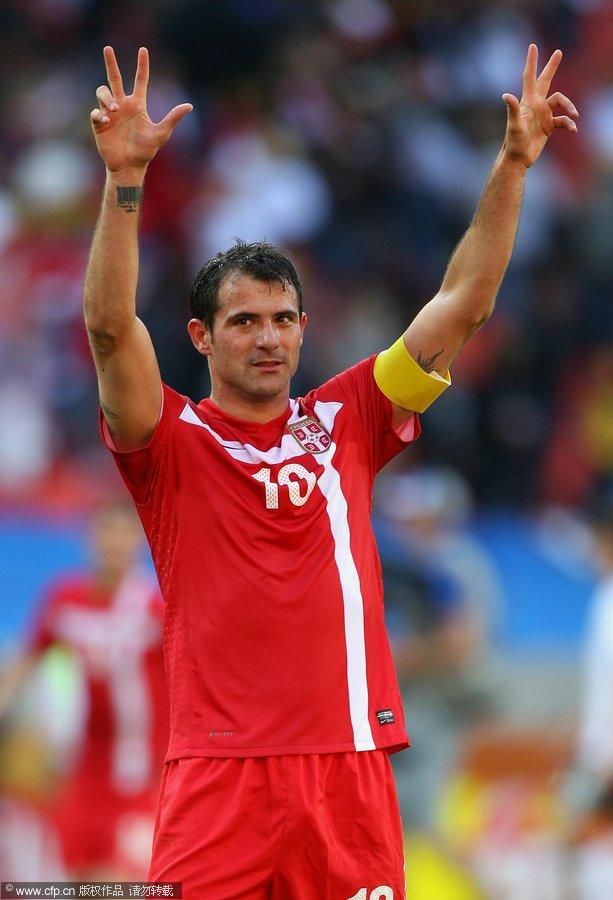 国米三冠功勋返意甲当教练 携手米兰宫斗牺牲