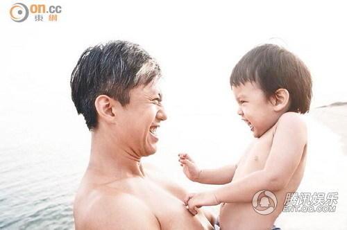 孙俪疑香港产女引争议 准妈妈杨幂为宝宝<em>送</em>祝