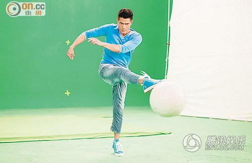  郭富城 苦练控球射爆镜头 被曝膝盖 韧带 7成 断裂 