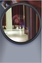 长沙一 男子 在试衣间装 偷拍 机 拍到两 男性 换衣