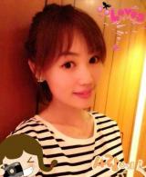 王宝强晒贴面照陪娇妻过生日