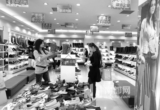 华西村人均收入_2018江门市人均收入(2)