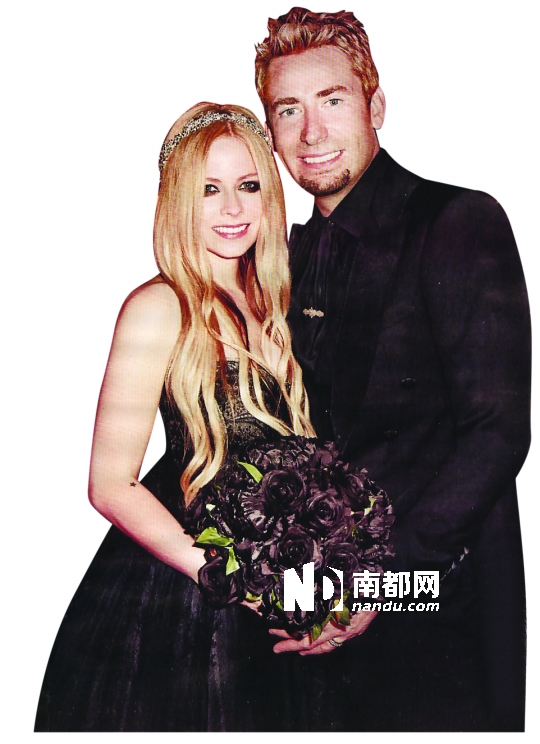 果然!艾薇儿有了场疯狂婚礼