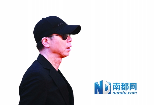 冯小刚：能写好小品的人不比常委多