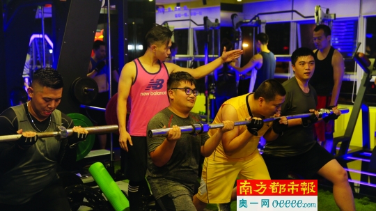深圳最新流行健身方式：健身训练营