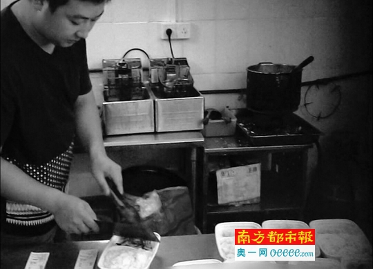 网络订餐乱象丛生 20多店挂靠一个注册资质_粤