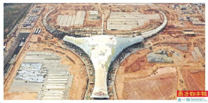 空中俯瞰位于吴川市塘缀镇的湛江国际机场,航站楼主体结构在春节前已基本完成,形如牛头,气势恢弘。