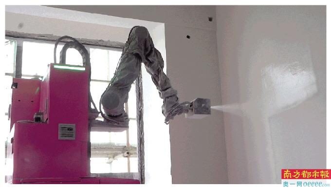 腻子涂敷机器人作业现场。