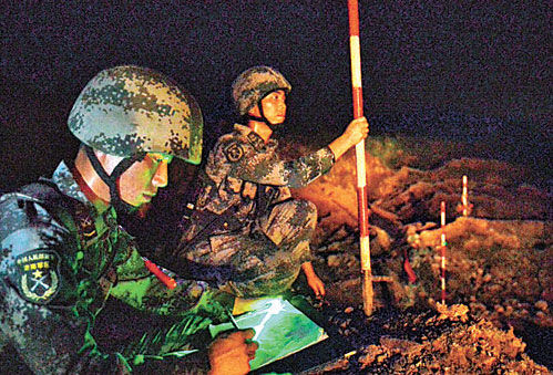 济南军区夜战演习:部队科研成果淘汰率高达87%