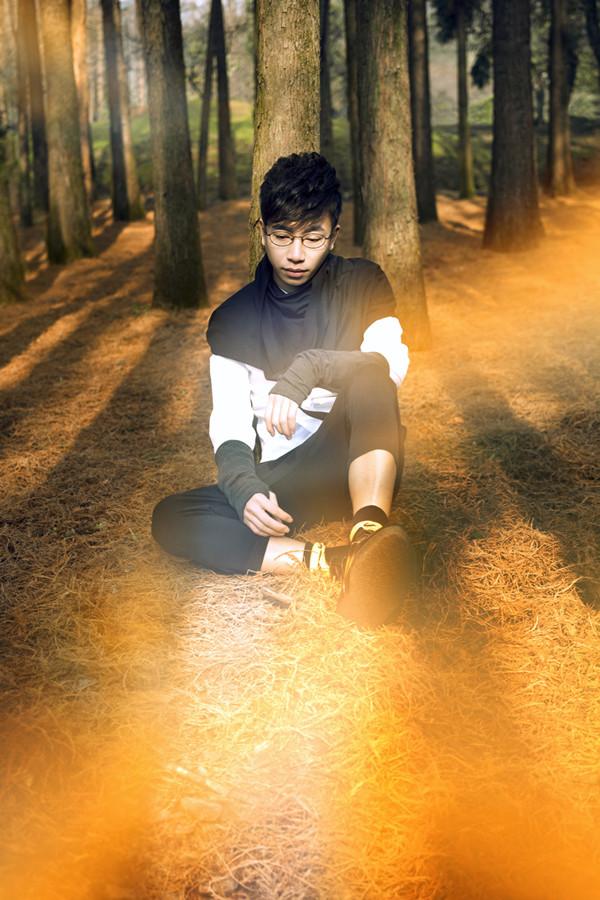 赖伟锋发新单曲《我知道》 晋级音乐疗愈师2.0版