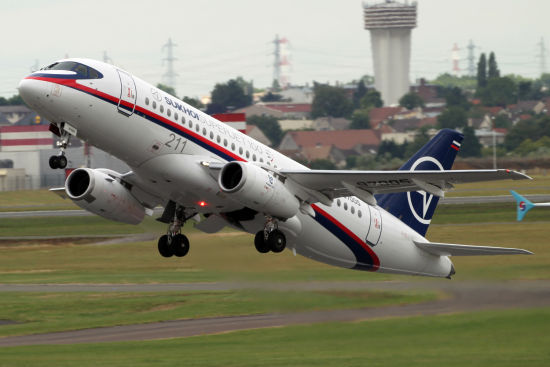 中国民企签下百架苏霍伊飞机 总装线拟落河南