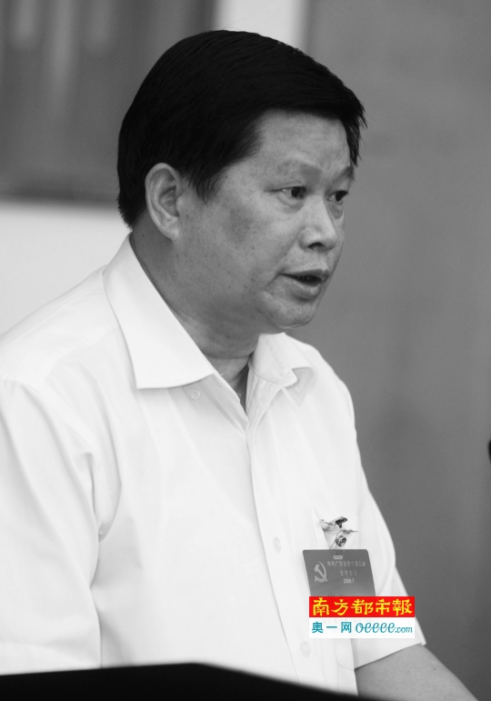 前夫吴松光只是我公司的一名员工,所有行贿的目的他都不知情,即使他