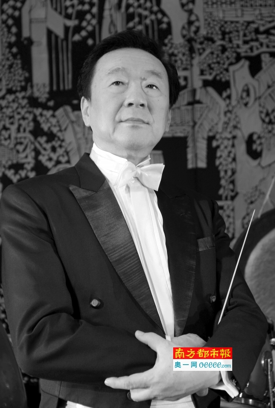 著名指挥家胡炳旭.